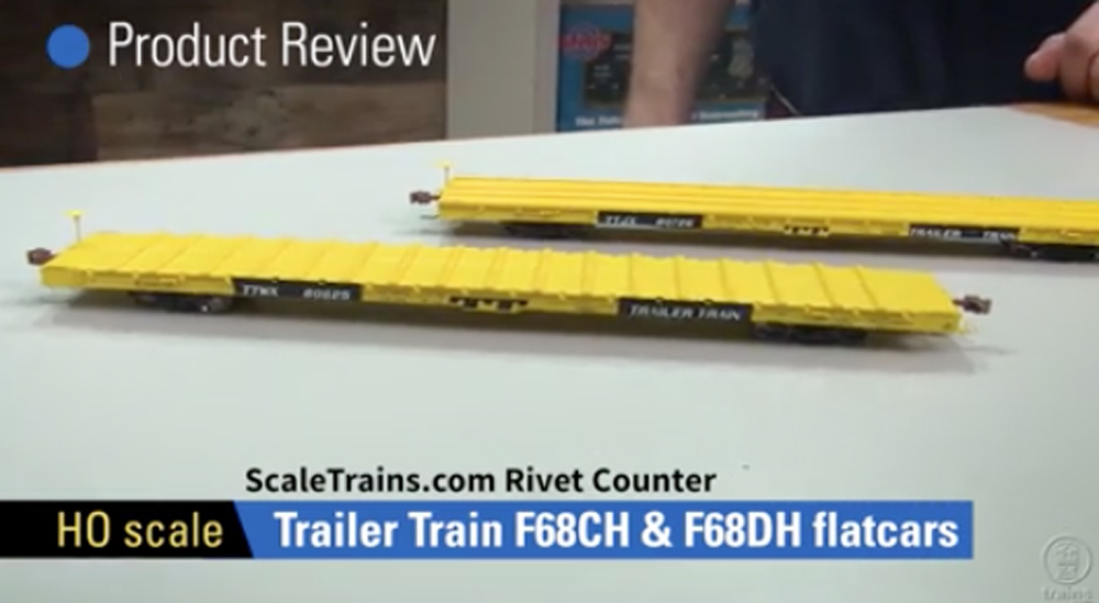 Two HO scale flatcars
