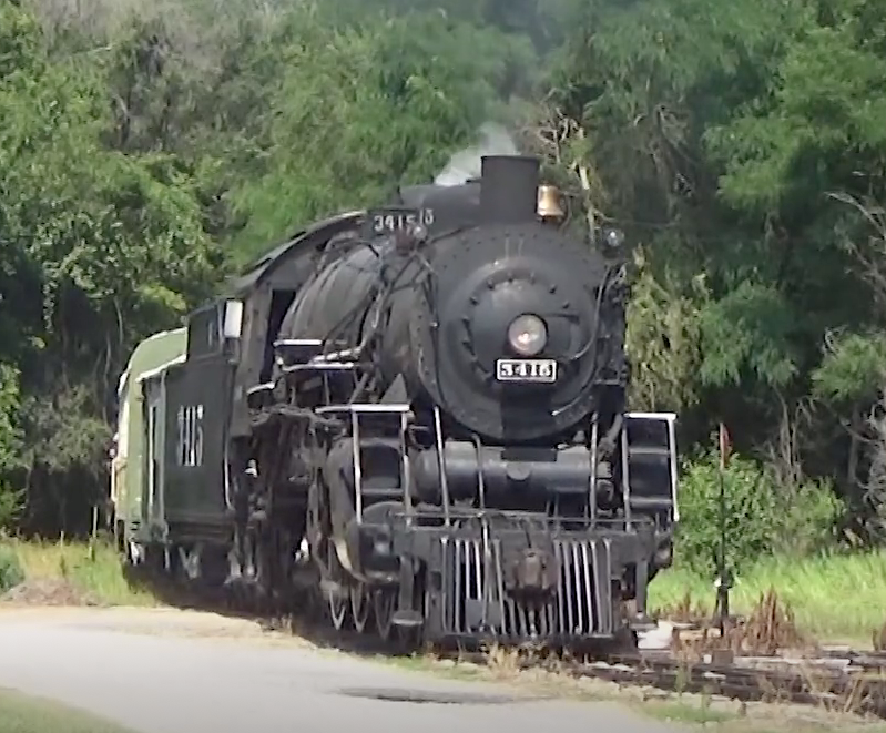 Santa Fe steam at Kansas tourist railroad