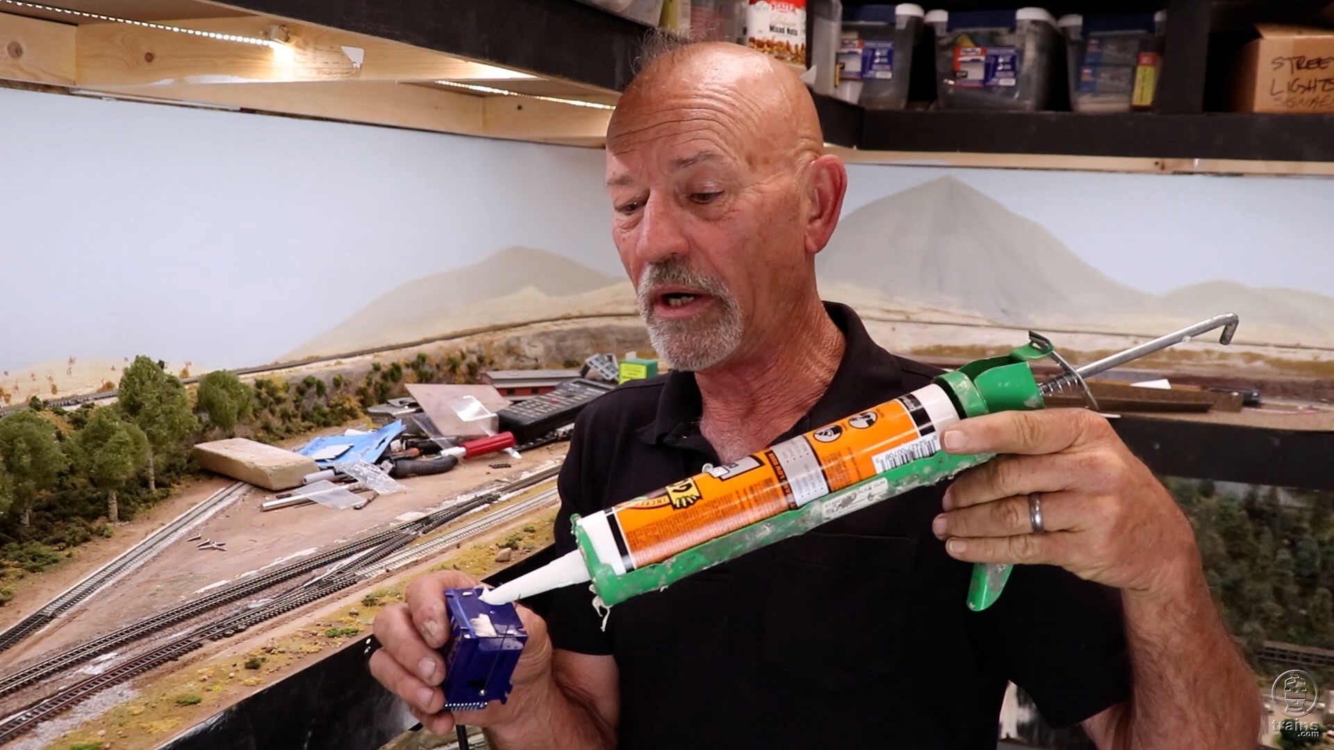 It’s My Railroad: Cutting in a track crossover, Ep. 25
