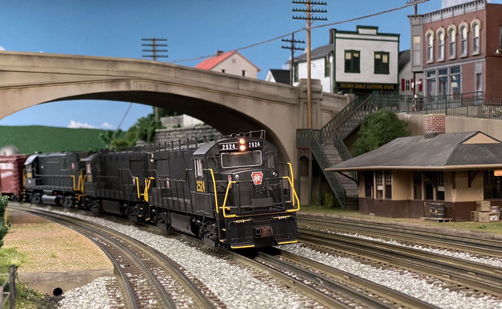A train on Neal Schorr's layout