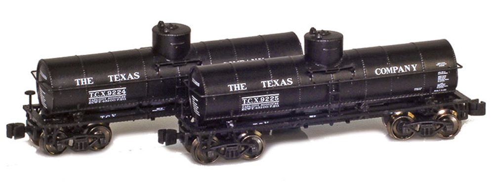 Texas Company 1917 8,000-gallon tank car two-pack.