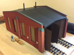 Model engine house in 1:24 scale