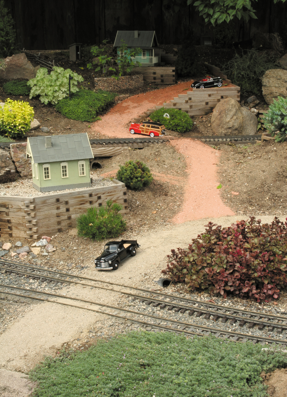 A curving model road on a Garden railway