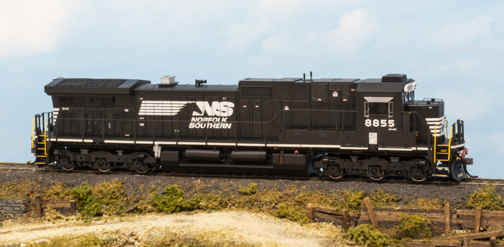 Athearn Genesis 2.0 HO scale Norfolk Southern General Electric Dash 9-40C no. 8855