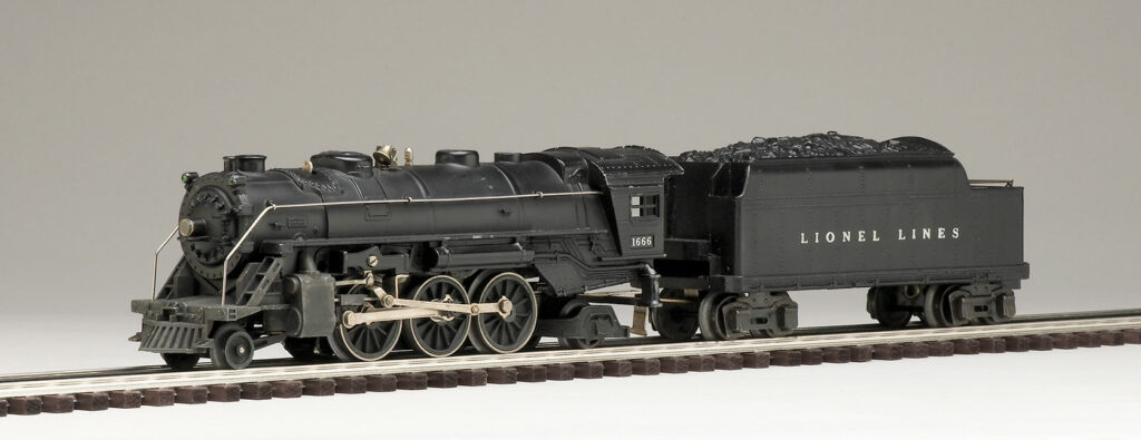 Lionel 1666E locomotive.