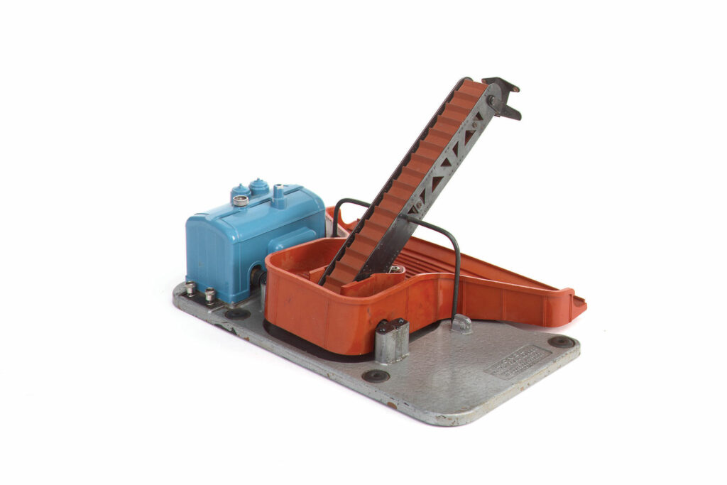 Lionel diesel coal loader