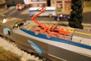 Lionel Acela Amtrak pantograph detail