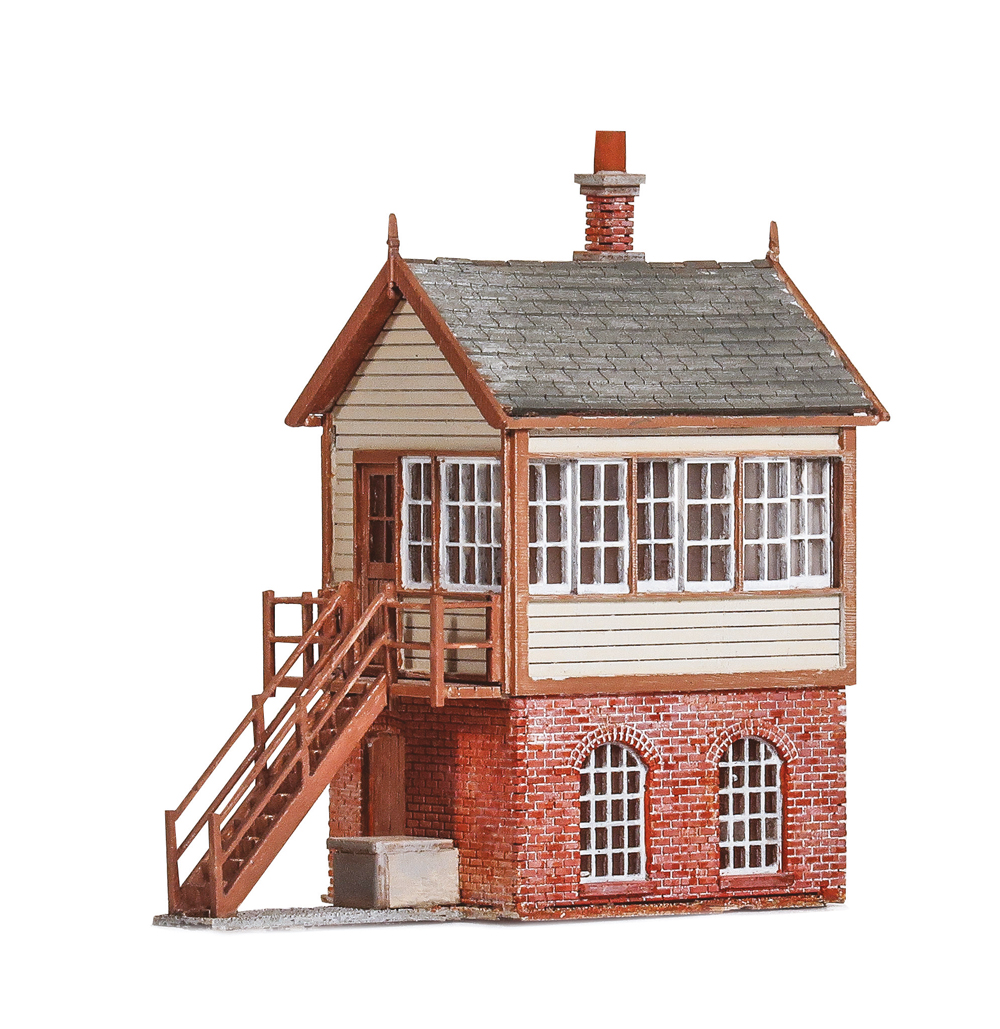 Photo of TT scale building on white background