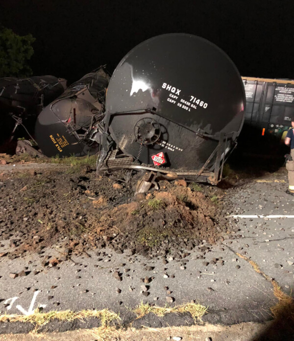 CSX train derails in Trains