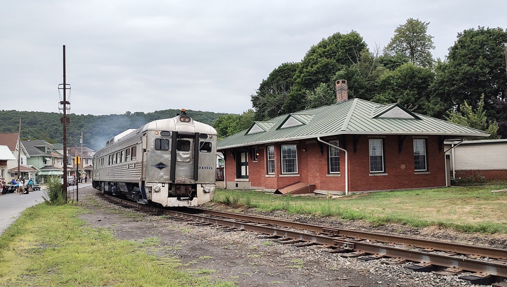 Rail Diesel Cars pass builing