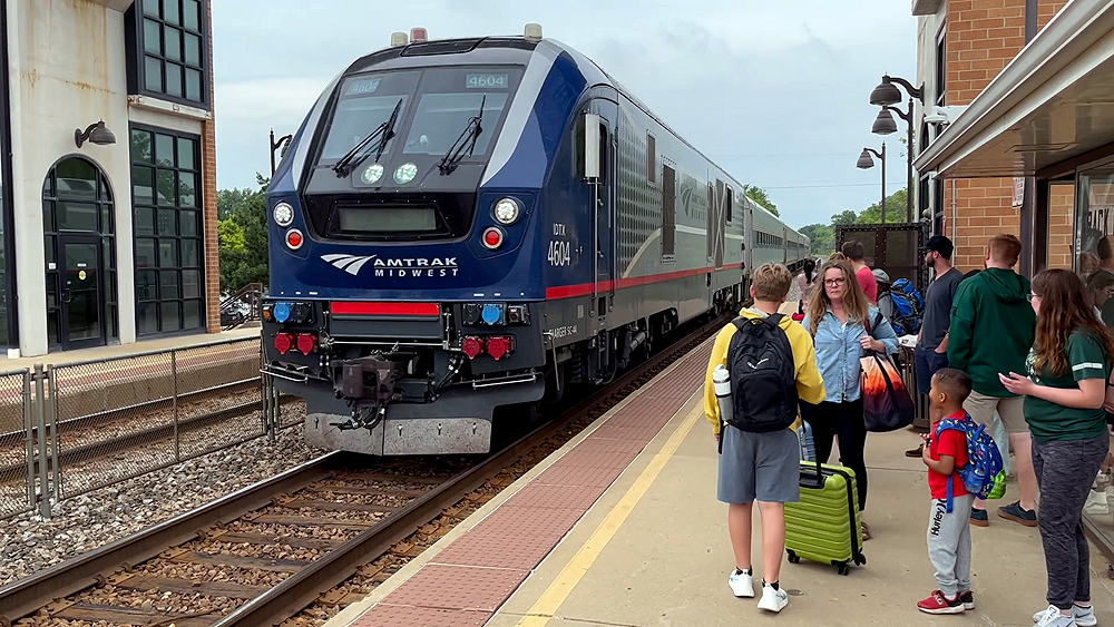 amtrak train tours midwest