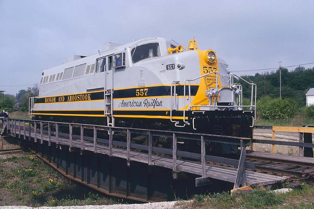 Gray-and-blue diesel Bangor Aroostook locomotive on turntable