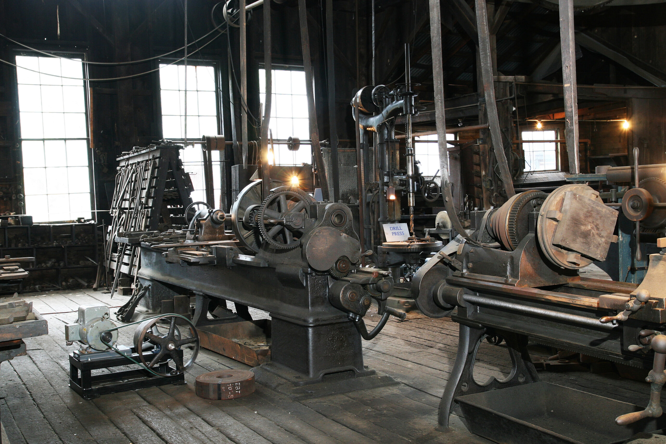 East Broad Top shop with machines powered with steam via leather belts