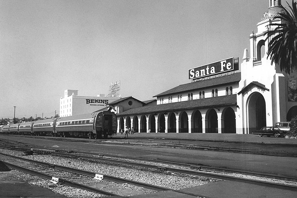 Amtrak San Diego service passenger train