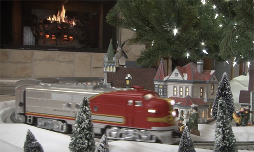 Trains.com 2022 Fireside Train Set