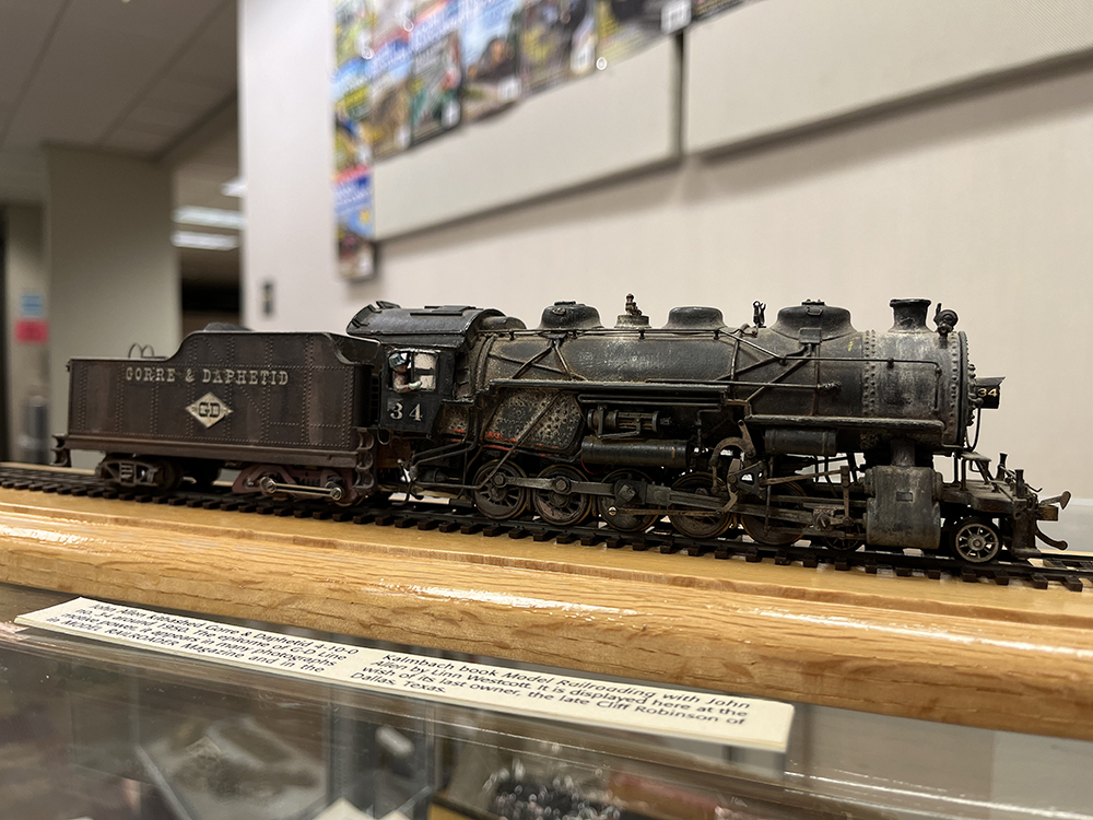 John Allen’s Locomotive Weathering Secrets: Heavily weathered and highly detailed steam locomotive model