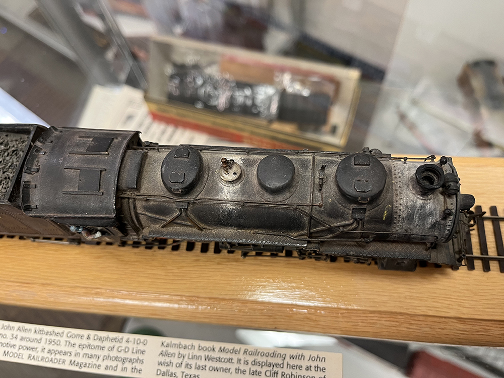 John Allen's Locomotive Weathering Secrets - Trains John Allen's Locomotive Weathering Secrets - Trains