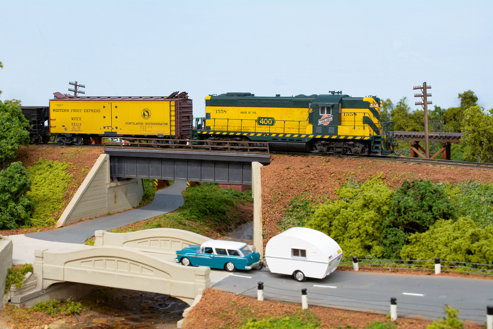 White balanced image of scene on HO scale model railroad