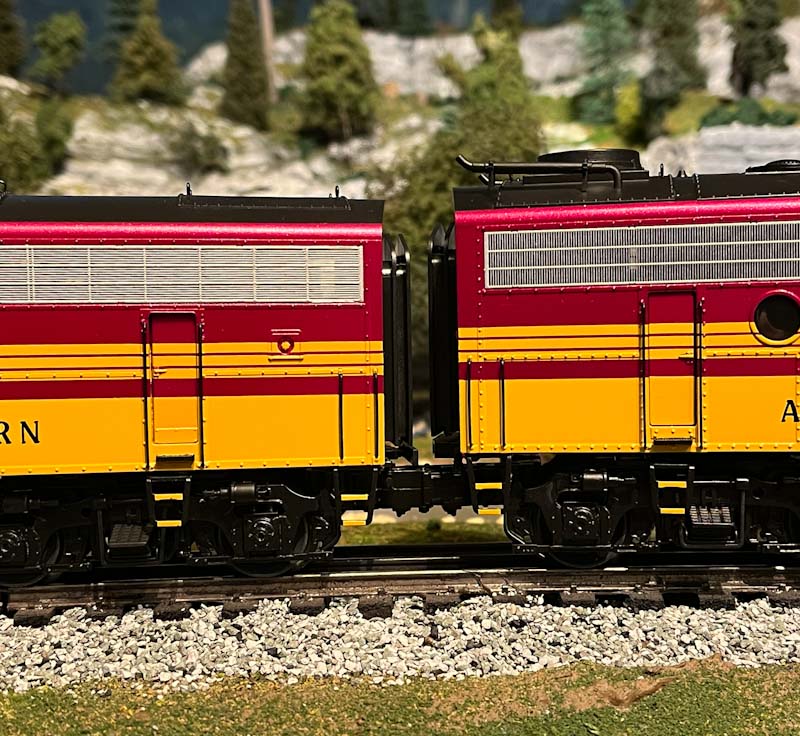 Lionel Aberdeen Carolina Western F9 rear details