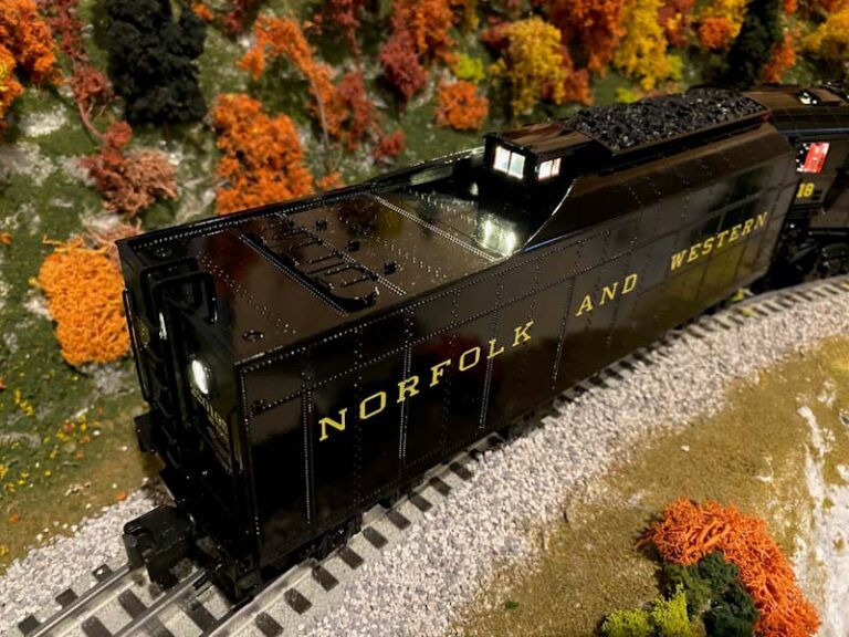 Lionel Vision Line Norfolk & Western Class A tender deck with lighted doghouse