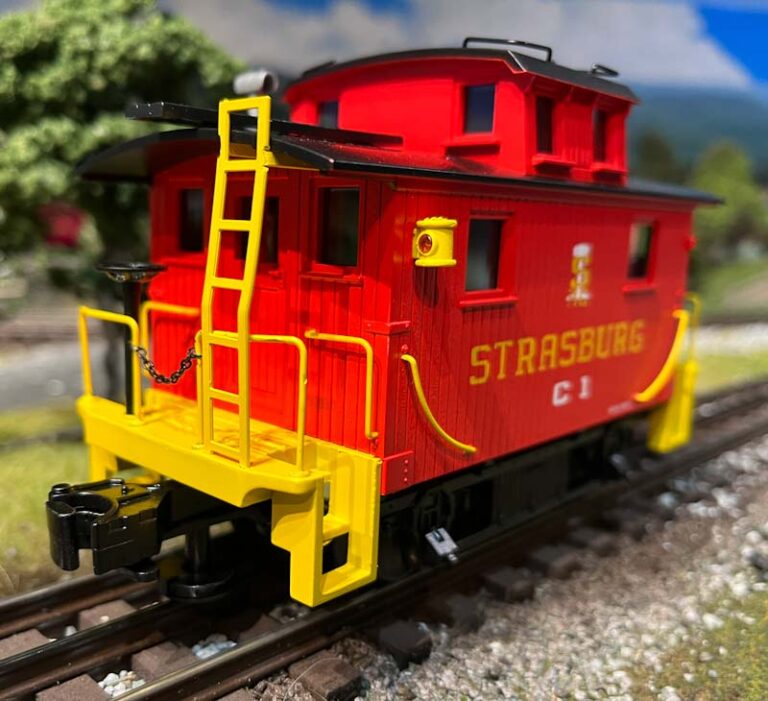 Lionel Strasburg bobber caboose end view