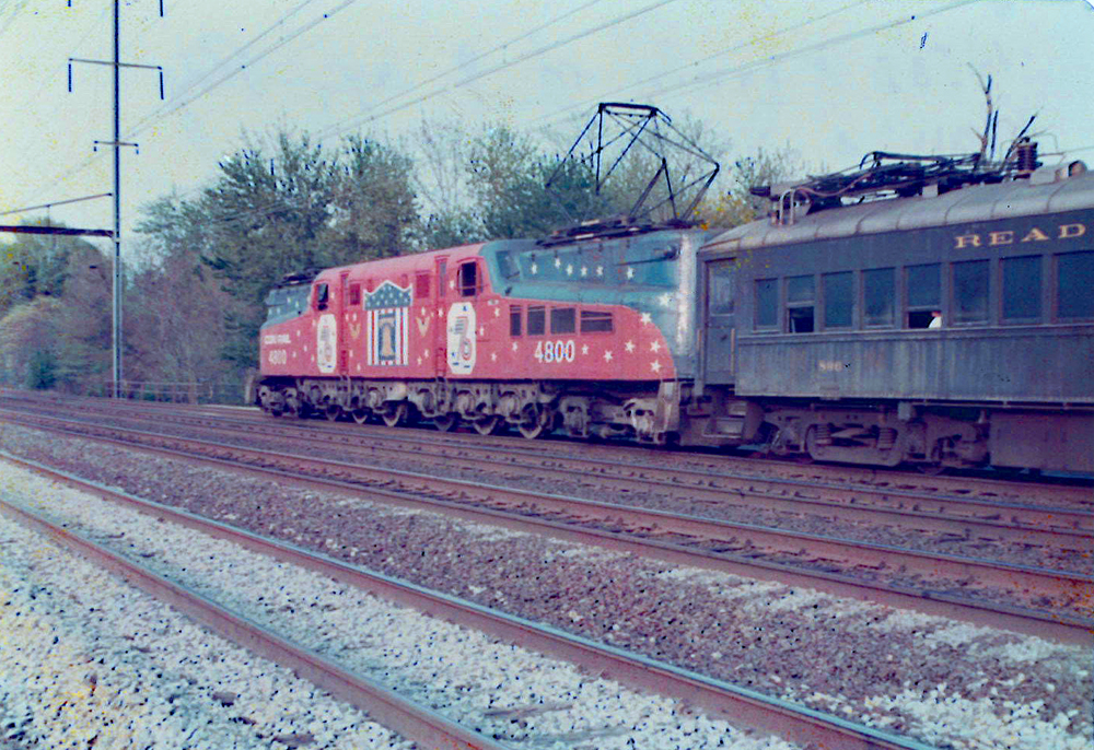 GG1 electric locomotive in U.S. bicentennial paint scheme.