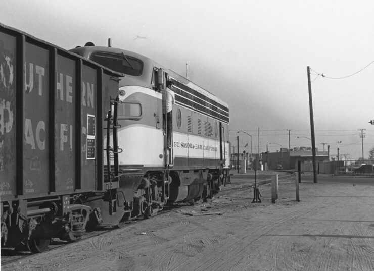 EMD F unit in local service - Trains