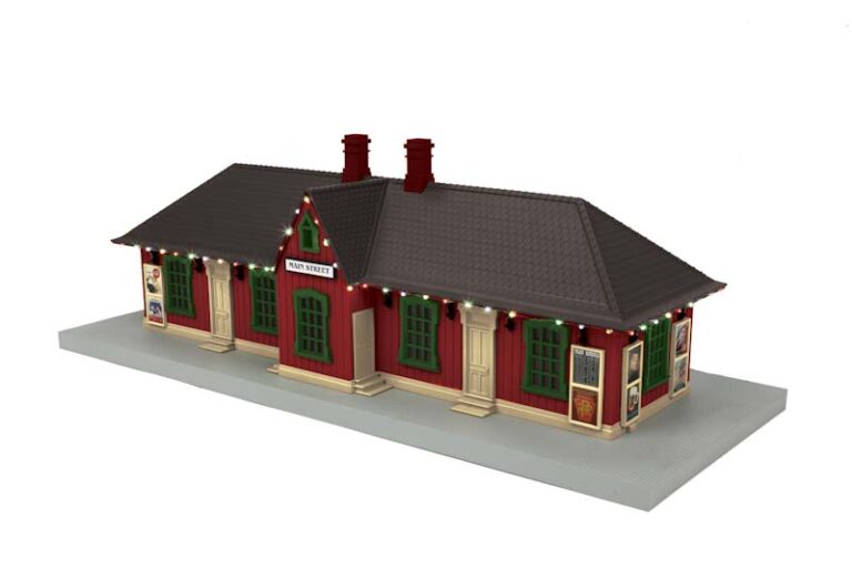 MTH RailKing Country Passenger Station with Christmas lights
