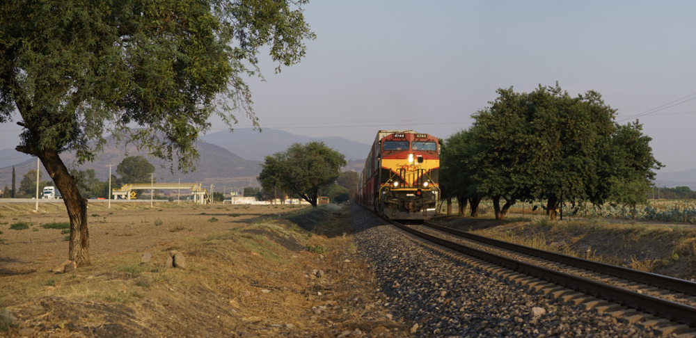 Ferrocarril intermodal en México