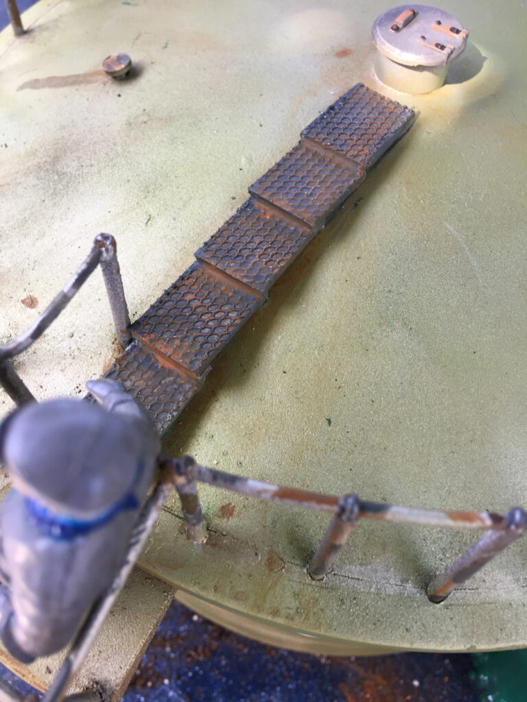 lose up of model walkway on roof of structure