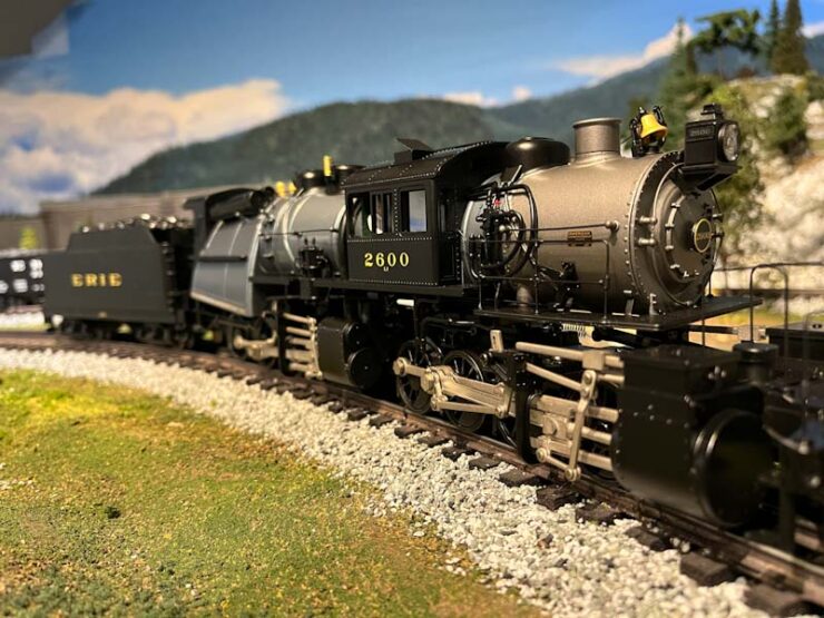 The MTH Erie 0880 Angus Trains