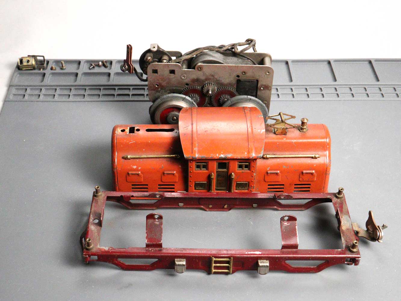 Lionel prewar locomotive parts give this electric new life Trains