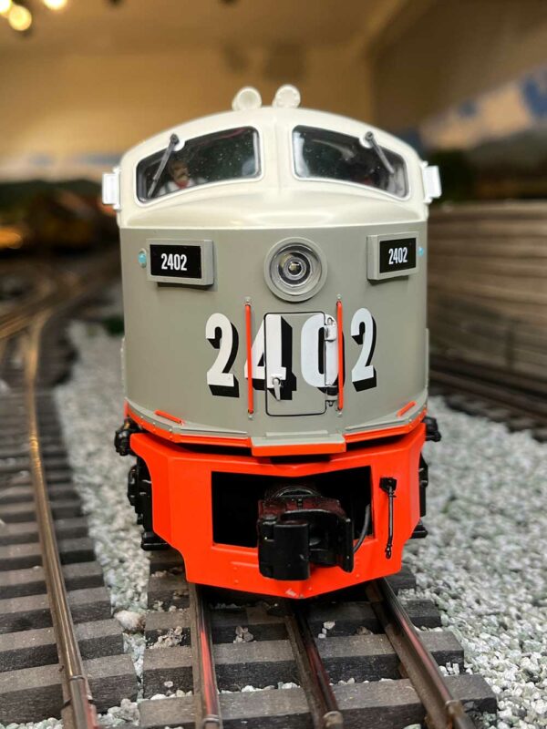 Lionel Legacy C liner front view