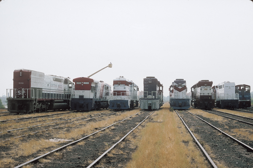 Red-white-and-blue Bicentennial diesel locomotives