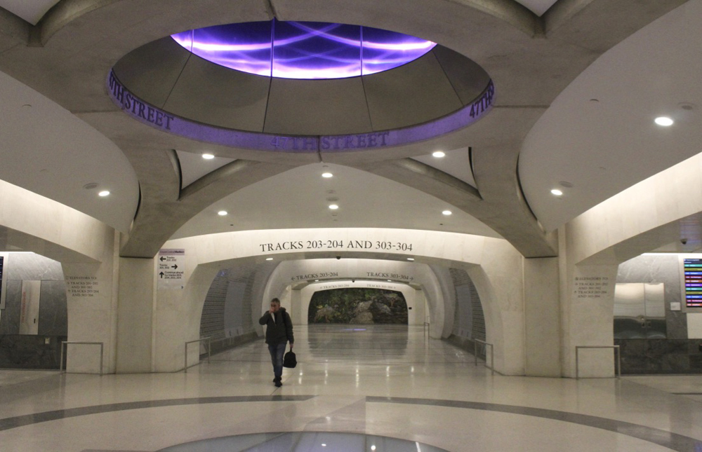 Domed area at 47th Street exit