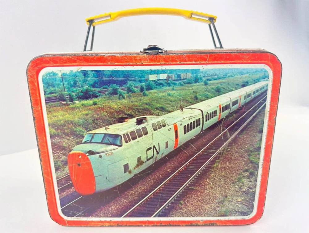 picture of vintage lunchbox