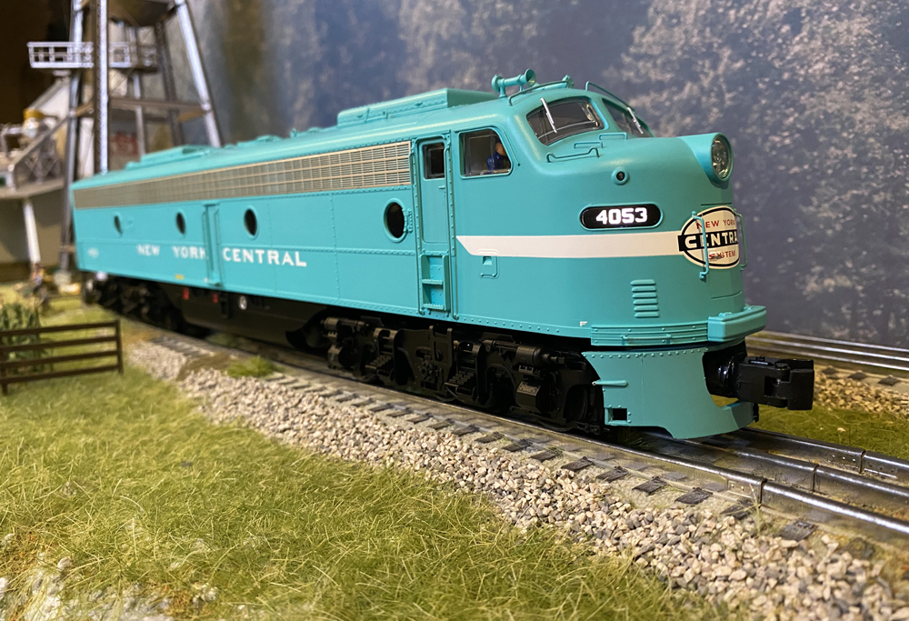 turquoise engine on layout