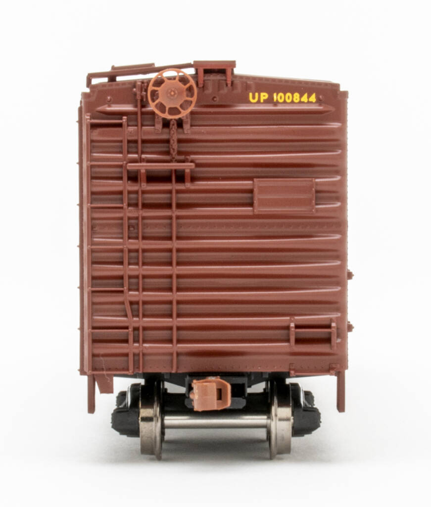 Color photo showing brake wheel end of HO scale boxcar.