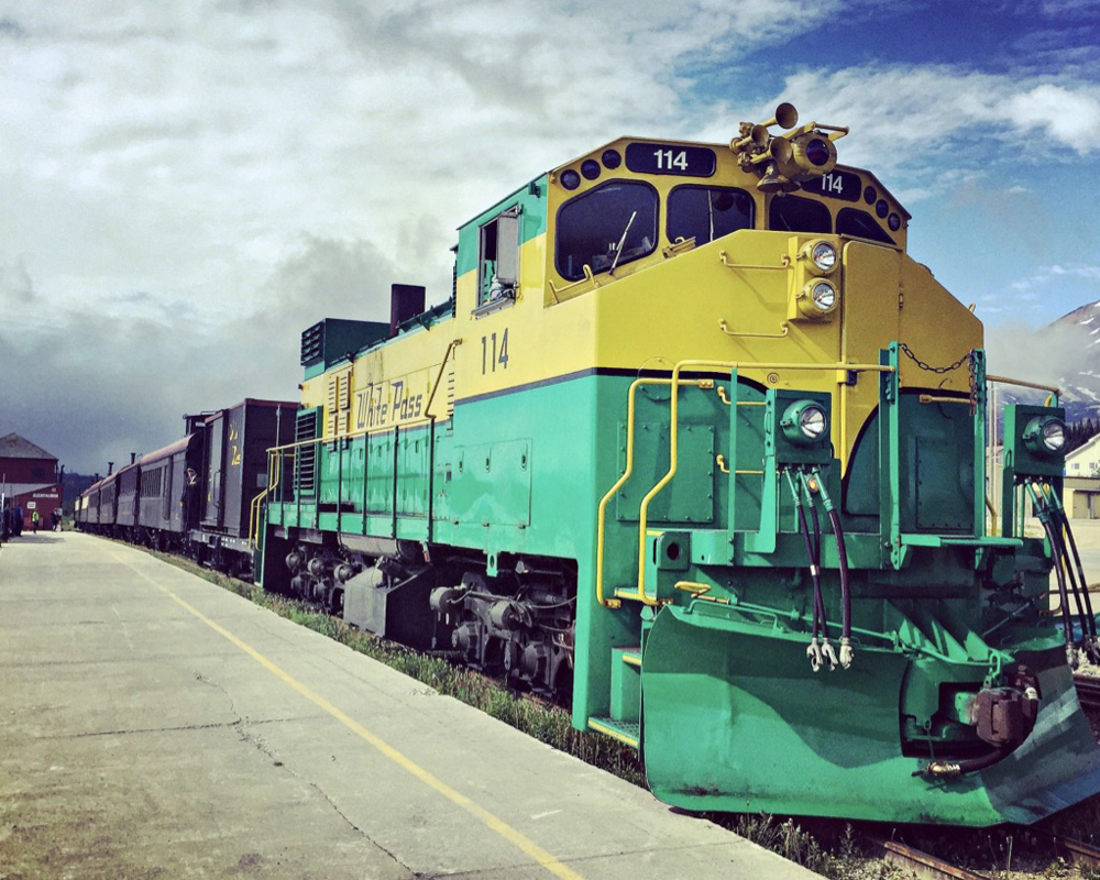 Green and yellow widecab diesel