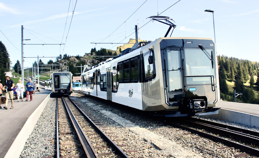 Two two-car EMU trainsets on cog railway