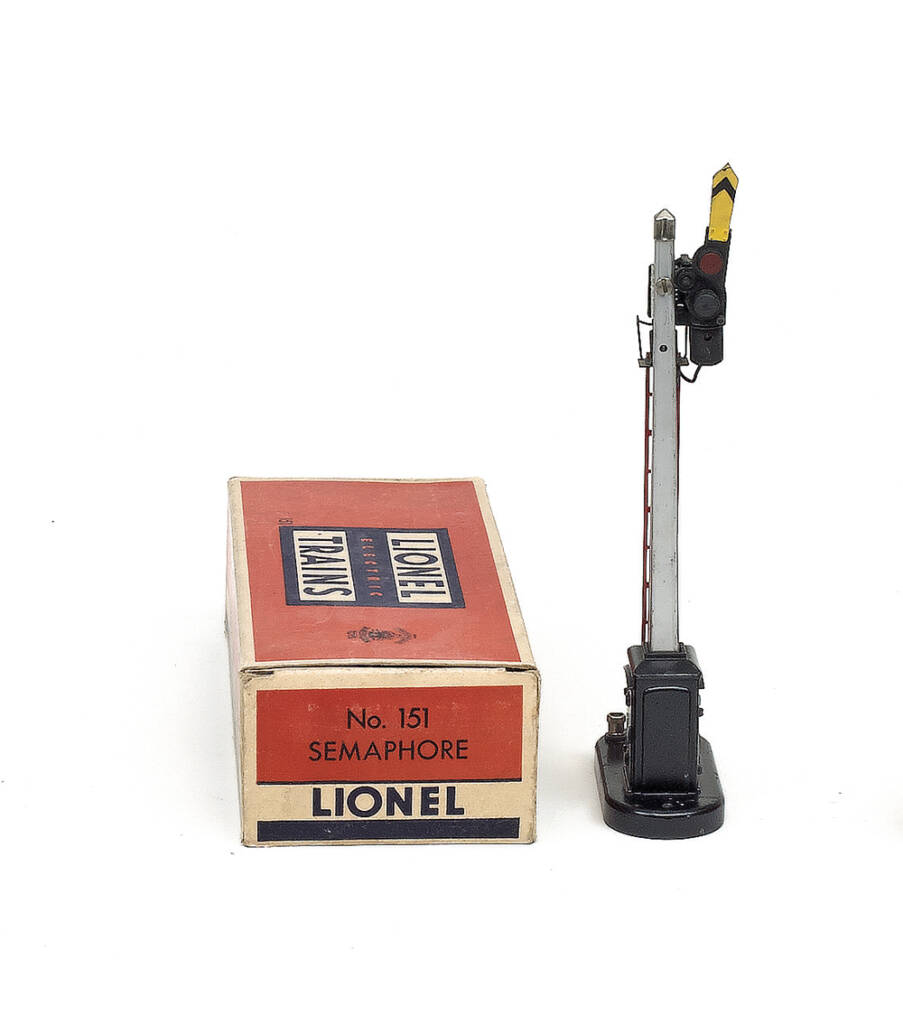 model semaphore next to orange box