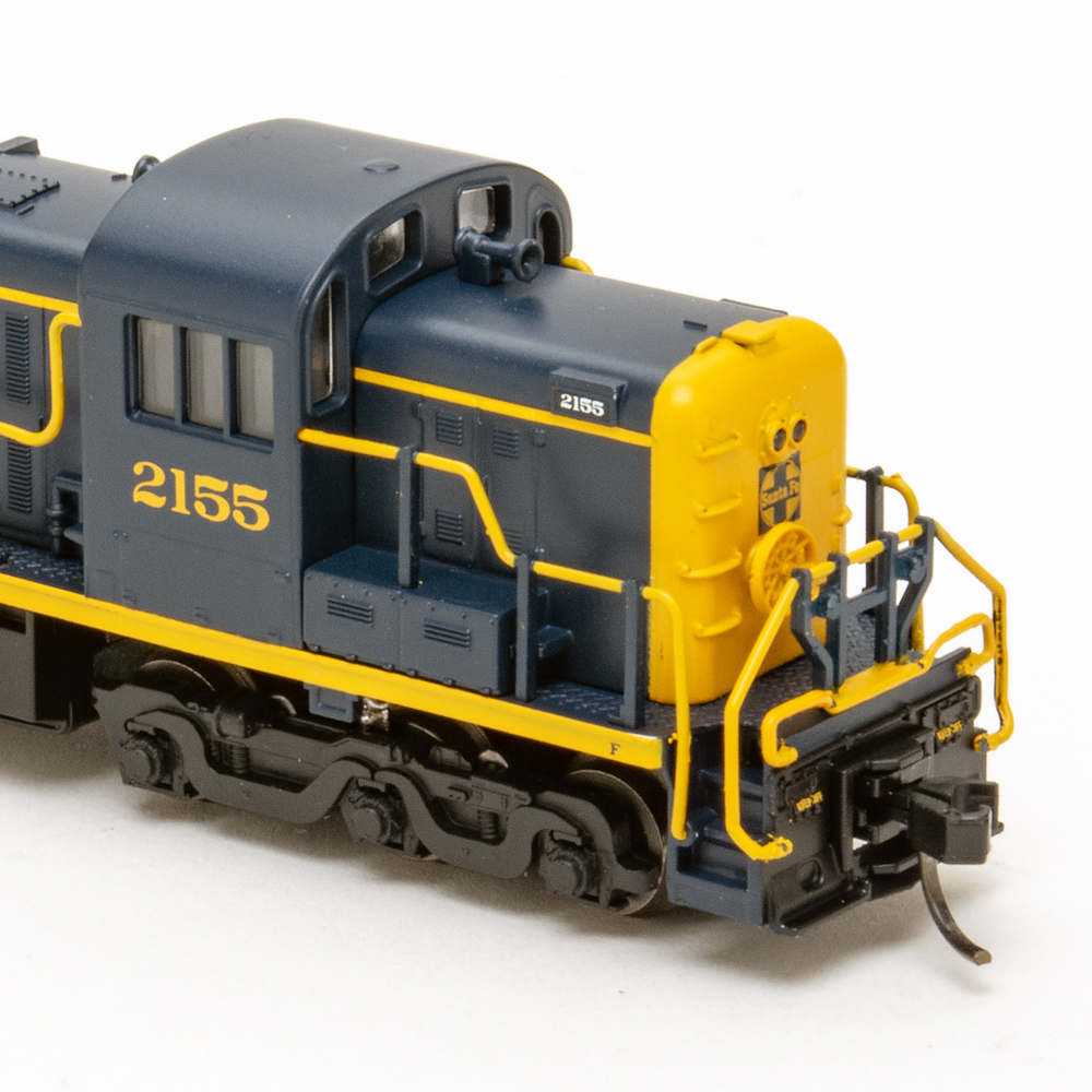 Color photo showing nose details on N scale diesel.