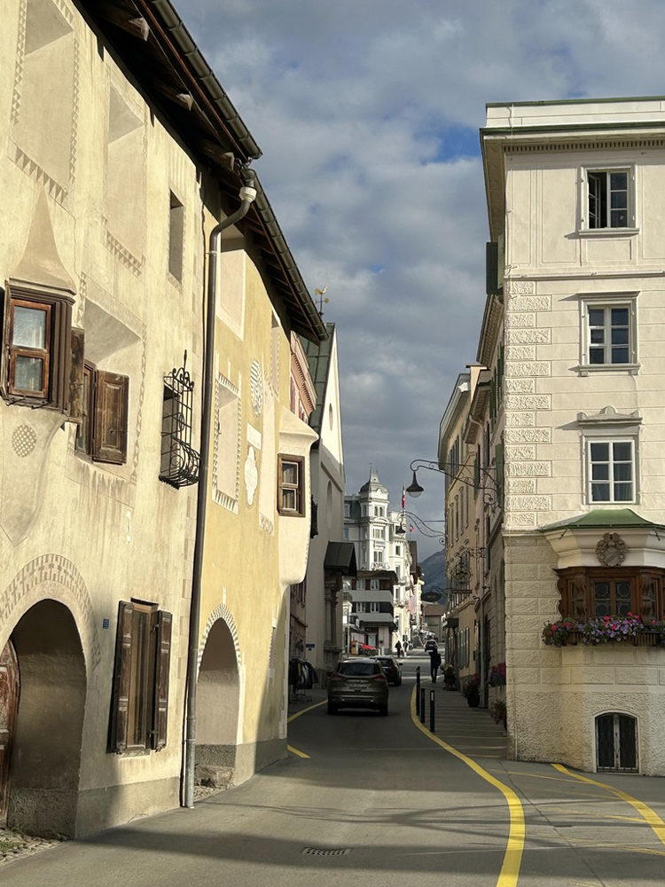 Narrow roadway among older buildings