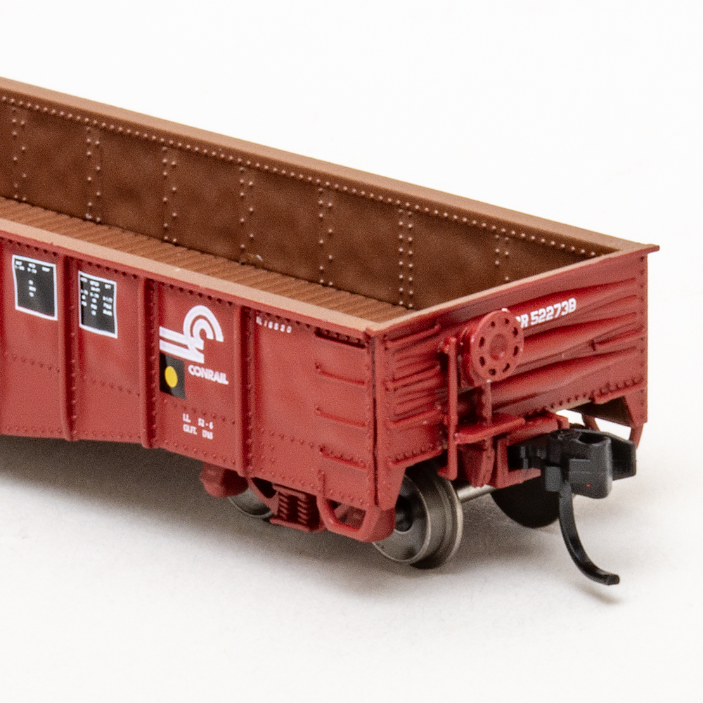 Color photo showing B end details of N scale gondola.