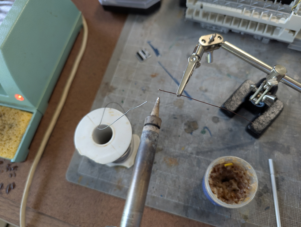 Tinning a wire
