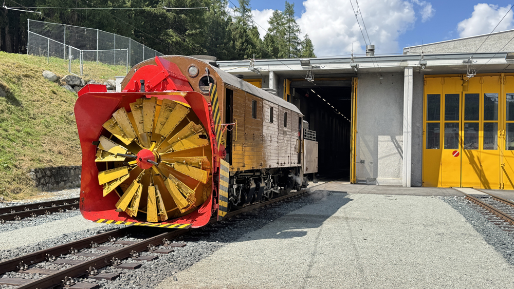 Rotary snowplow oustide