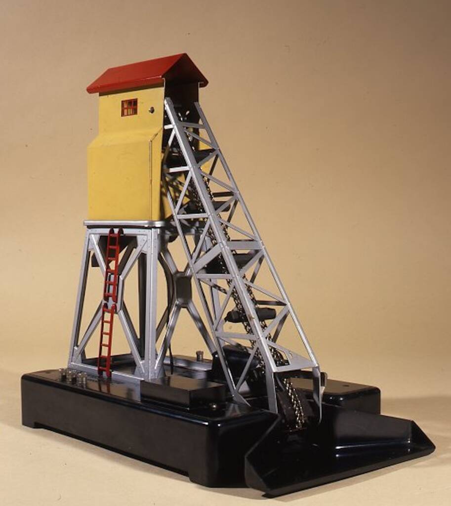 model coal elevator toy
