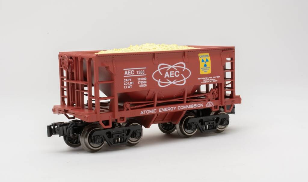maroon model ore car