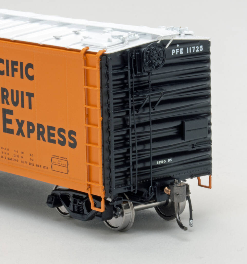 Color photo showing B end of HO scale refrigerator car.