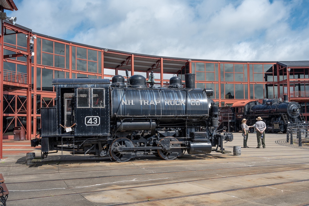 Steamtown Trap Rock_0-4-0 locomotive outside roundhouse